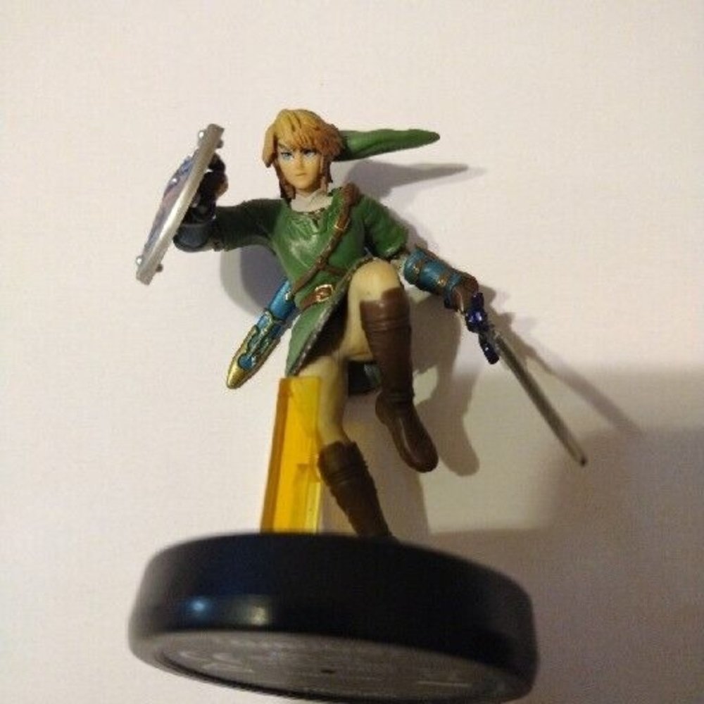 Nintendo Amiibo Super Smash Bros Link The Legend of Zelda amiibo Game Figure